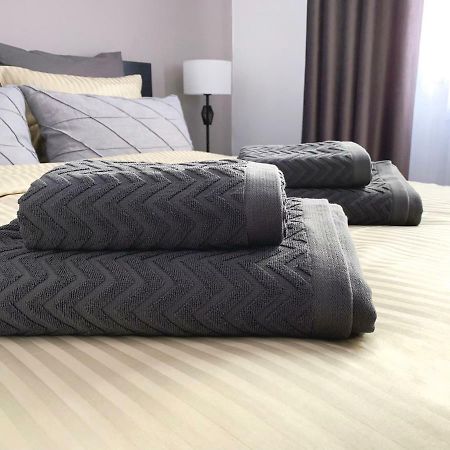 Mhc Quiet Deluxe Suite Near Downtown - Free Parking Брашов Екстер'єр фото